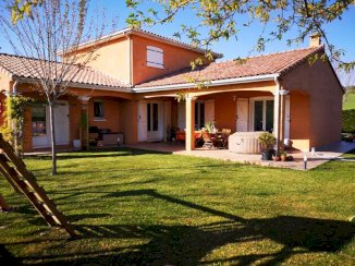 Maison de 165 m² - Castelnau-d'Estrétefonds (31620)