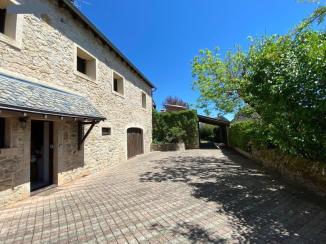 Grange rénovée de 185 m² - Onet-le-Château (12850)