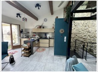 Maison de village atypique - Bouleternère (66130)