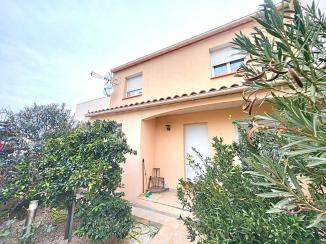 Villa de 159m² : 4 chambres + jardin + forage + 2 emplacements parking privé - Perpignan (66000)