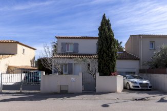 Maison, 3 chambres, piscine, vue exceptionnelle - Villeveyrac (34560)