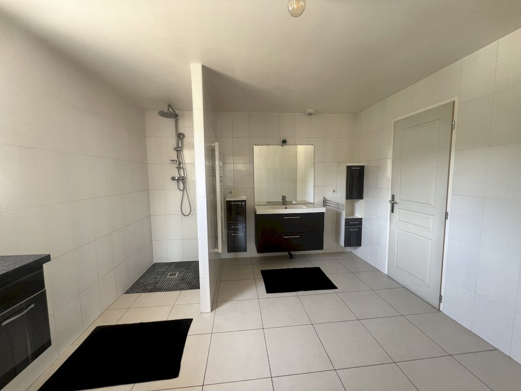 Maison avec piscine - Photo 10 - Bourgs sur Colagne
