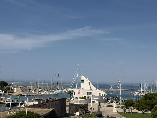 APPARTEMENT TERRASSE 3 PIECES TRAVERSANT PORT CAMARGUE VUE PORT ET MER - Photo 10 - Port-Camargue