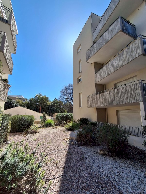 CASTELNAU-LE-LEZ – STUDIO LUMINEUX 25 m² AVEC BALCON 8,70 m² + PARKING – RÉSIDENCE RÉCENTE - Photo 10 - Castelnau-le-Lez