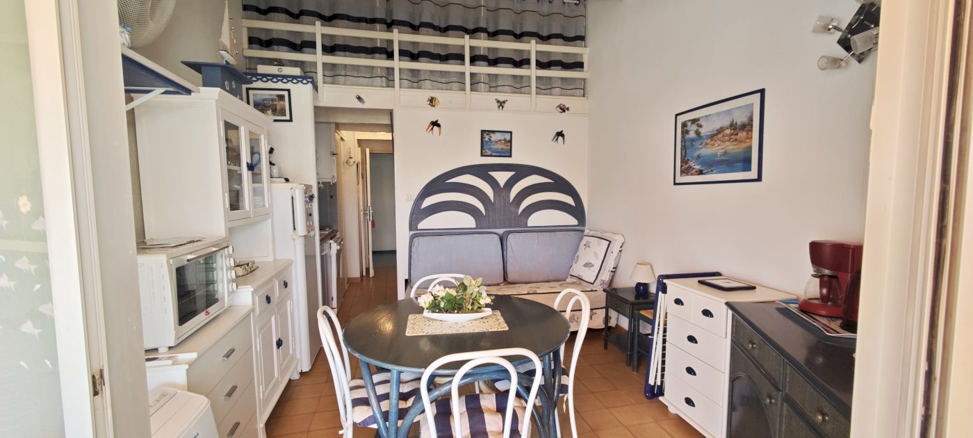 Cap d'Agde : Studio Cabine 5 couchages. 20 m² (30 m² avec mezzanine). Piscine. 1er ligne mer - Photo 11 - Cap d'Agde