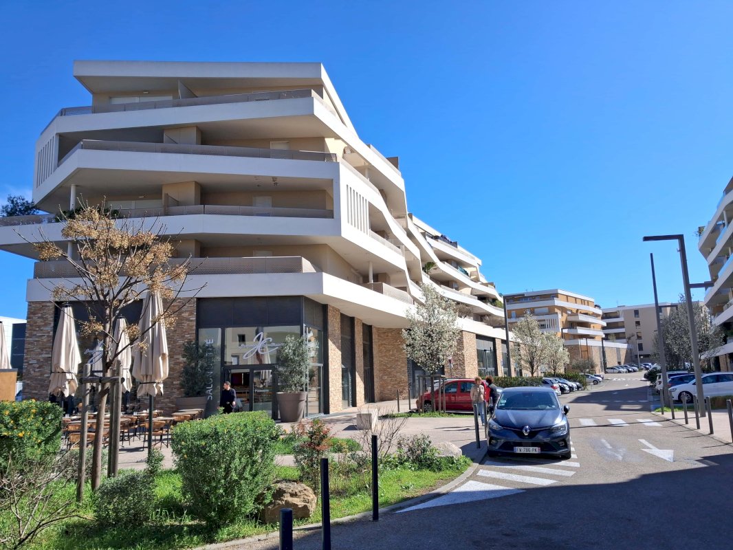 CASTELNAU-LE-LEZ – STUDIO LUMINEUX 25 m² AVEC BALCON 8,70 m² + PARKING – RÉSIDENCE RÉCENTE - Photo 11 - Castelnau-le-Lez