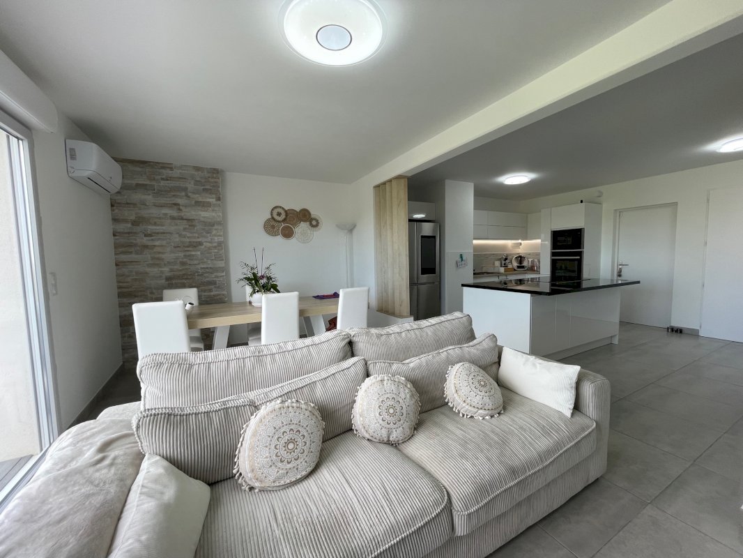 Villa 6 pièces - Photo 1 - Marsillargues