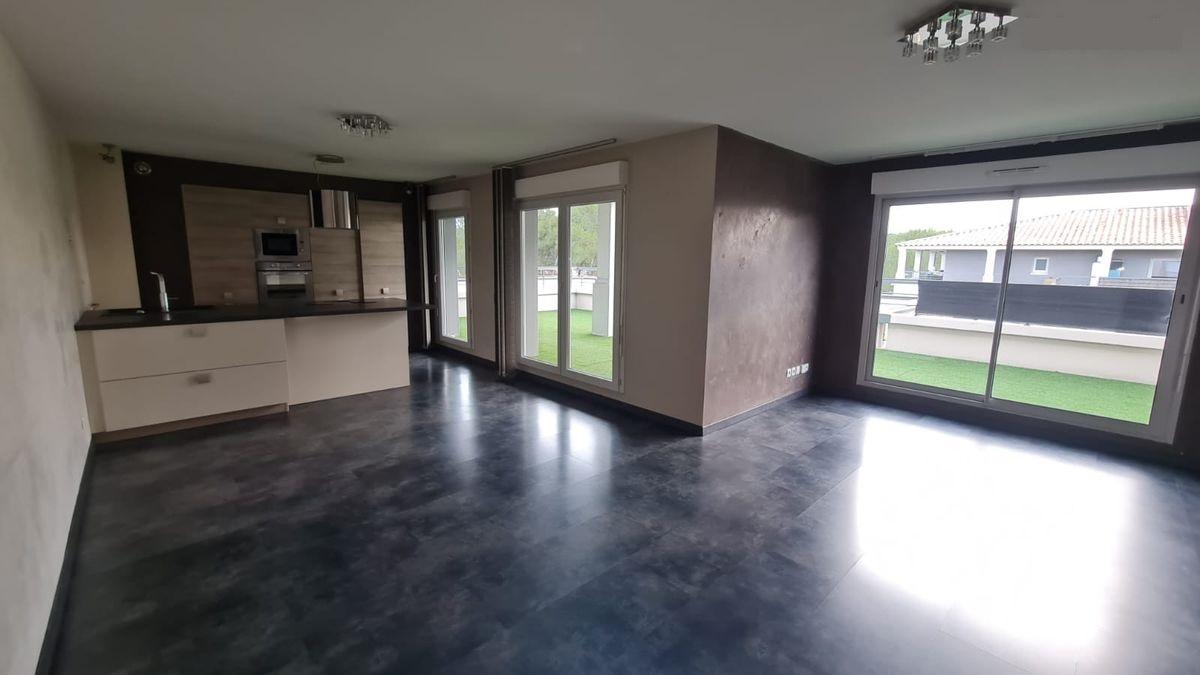 Appartement de 91 m² - Photo 1 - Nîmes