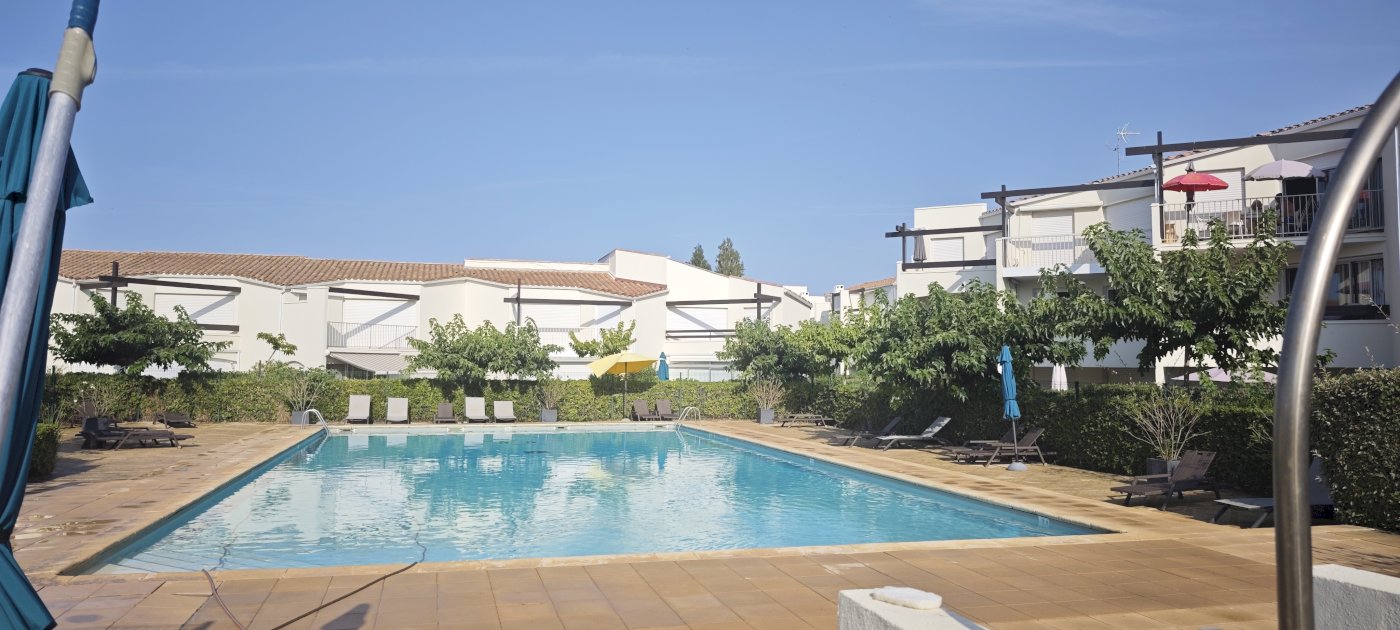 Cap d'Agde : Studio Cabine 5 couchages. 20 m² (30 m² avec mezzanine). Piscine. 1er ligne mer - Photo 1 - Cap d'Agde