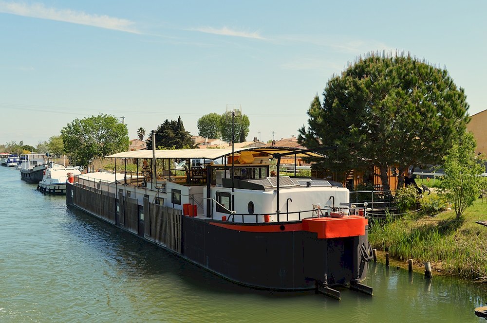 Péniche habitable 166 m² - 7 pièces (bien mobilier) - Photo 2 - Aigues-Mortes
