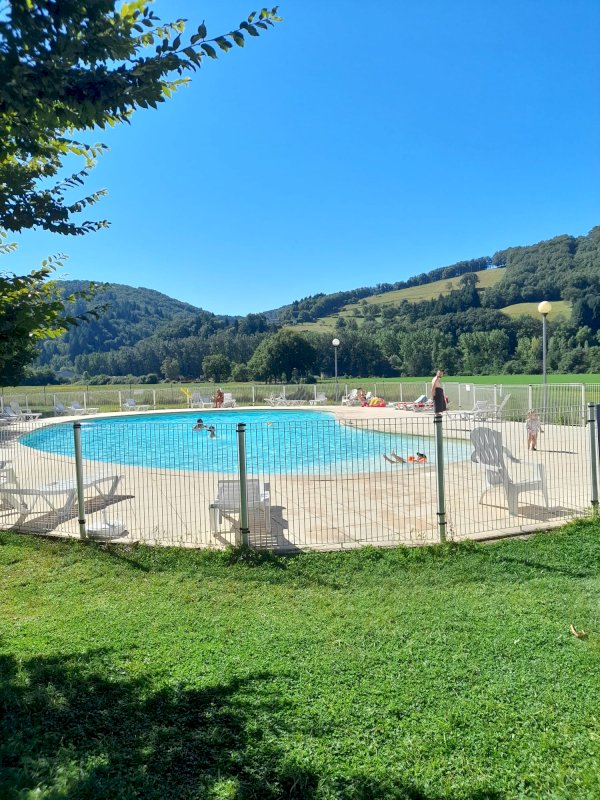 Appartement T3 | Petit cocon dans résidence de vacance avec piscine - Photo 2 - Saint-Geniez-d'Olt