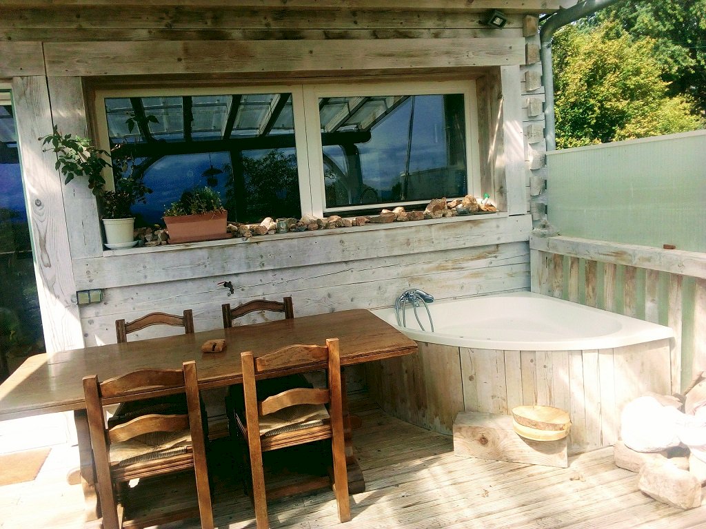 Belle maison en bois - Photo 3 - Brousses-et-Villaret
