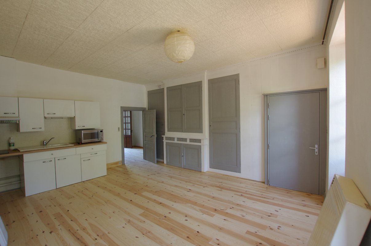 T2 rénovée - Photo 3 - Bourgs sur Colagne