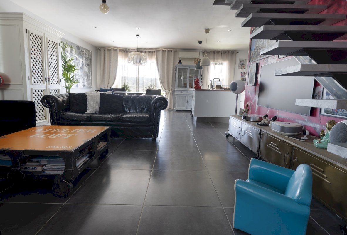 Maison, 3 chambres, piscine, vue exceptionnelle - Photo 3 - Villeveyrac