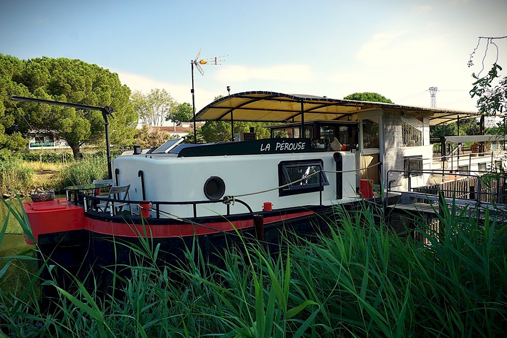 Péniche habitable 166 m² - 7 pièces (bien mobilier) - Photo 3 - Aigues-Mortes