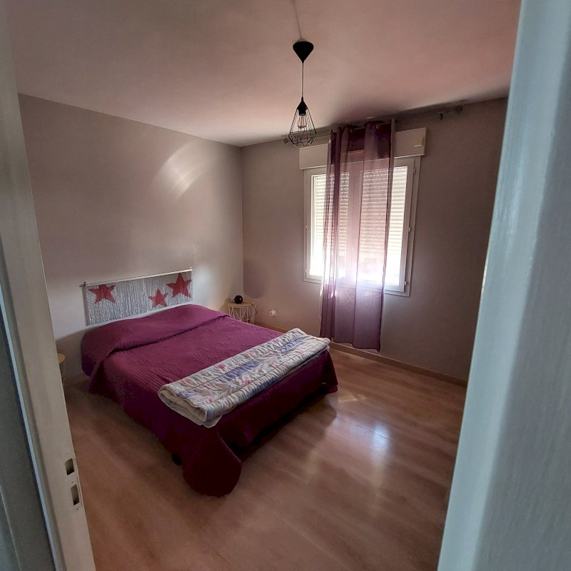 MAISON À VENDRE - Photo 3 - Ibos
