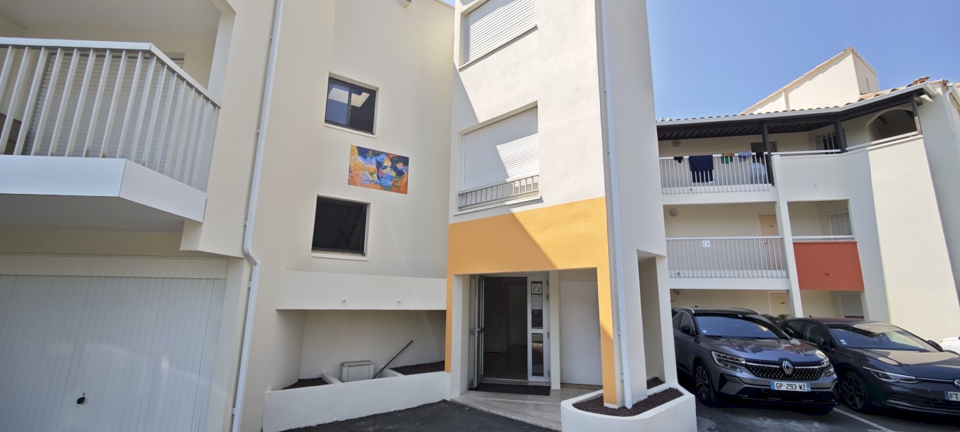Cap d'Agde : Studio Cabine 5 couchages. 20 m² (30 m² avec mezzanine). Piscine. 1er ligne mer - Photo 3 - Cap d'Agde