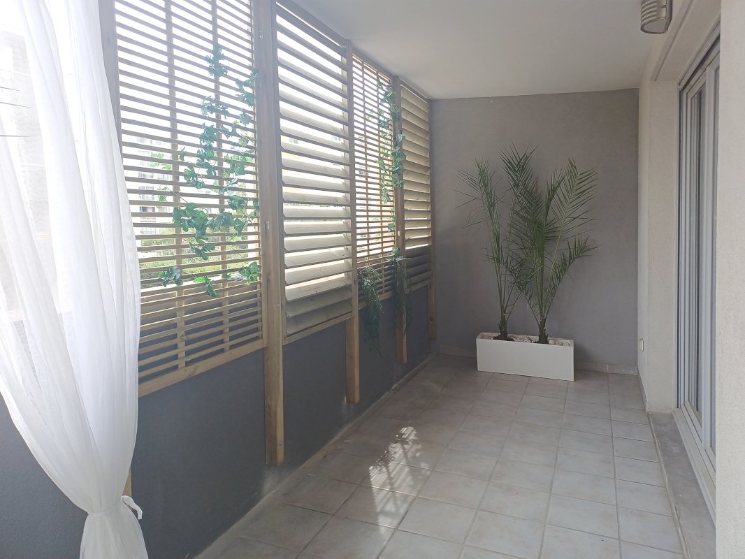Grand T3 lumineux, traversant avec terrasse et garage compris. Résidence récente (secteur Nouvelle mairie / Port Marianne). Etat neuf - Photo 4 - Montpellier