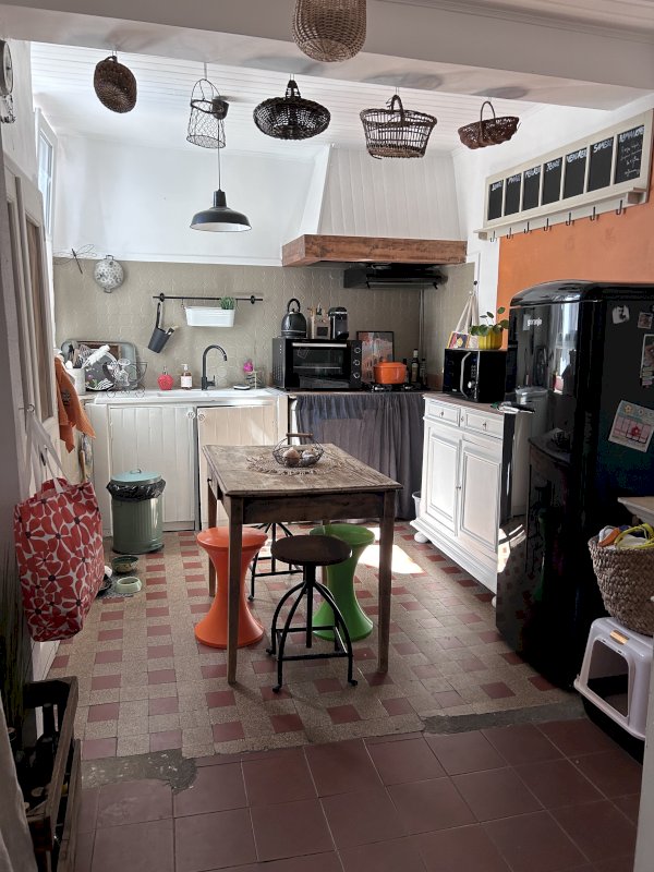 Appartement atypique - Photo 5 - Nîmes