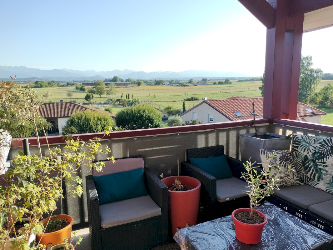 Appartement T4 dans résidence sécurisée - Photo 5 - Ibos
