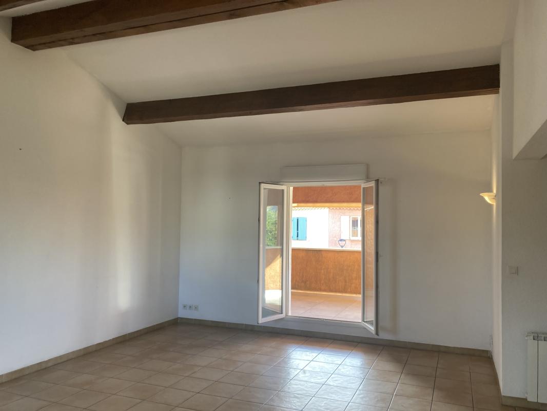 UZÈS - Appartement avec terrasse et place de parking numérotée  - Photo 6 - Uzès