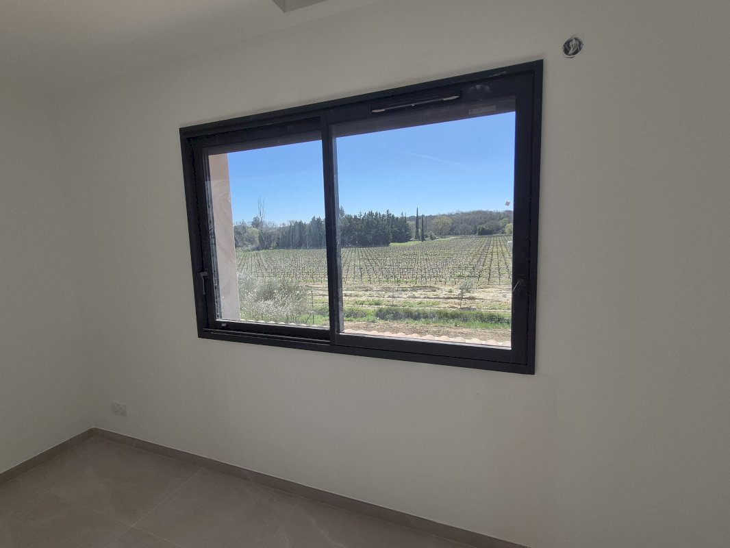 Belle villa contemporaine 135 m² sans vis à vis 500 m² de terrain - Photo 6 - Arpaillargues-et-Aureillac