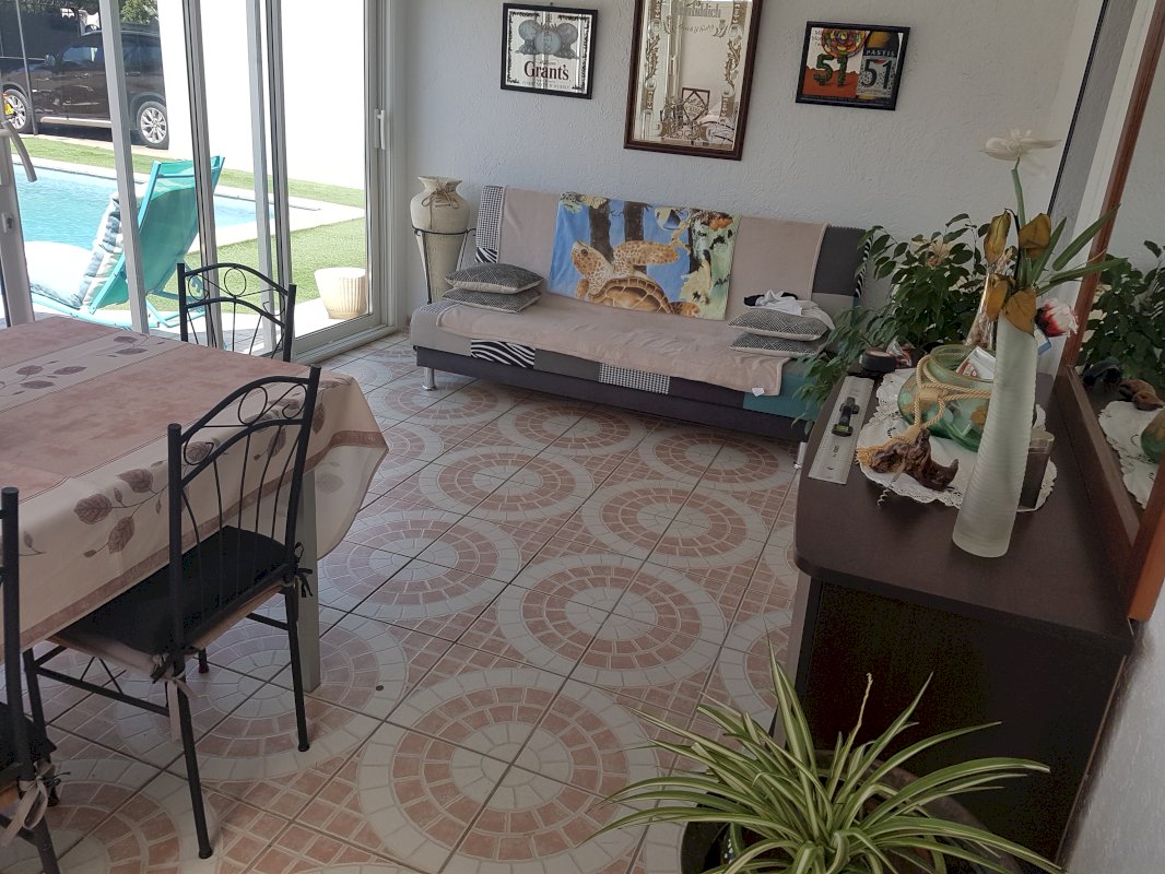 GIGNAC : VILLA DE 115 M² AVEC PISCINE PRIX EN BAISSE - Photo 7 - Gignac