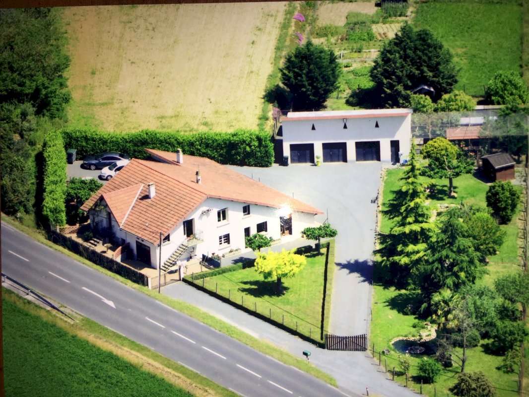 CRÉDIT VENDEUR POSSIBLE - MAISON DE 174 M² - TERRAIN 3 500 M² – DPE C - Photo 8 - Labessière-Candeil