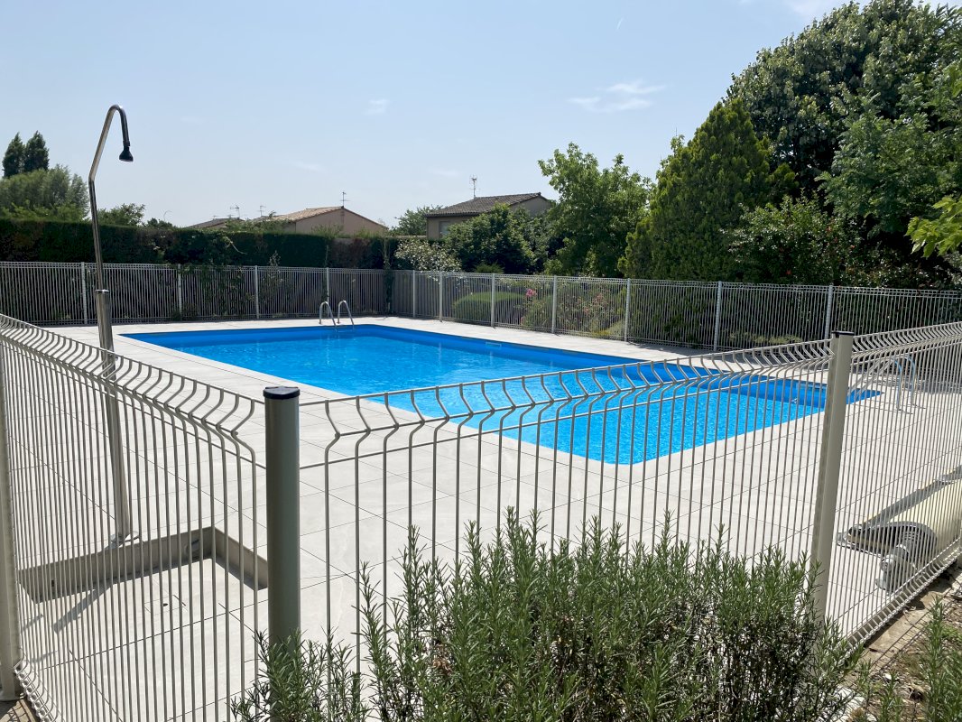 Maison en résidence sécurisée avec piscine - Photo 9 - Saint-Sulpice-la-Pointe